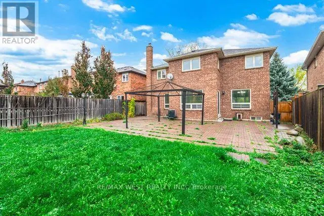 86 DINA ROAD