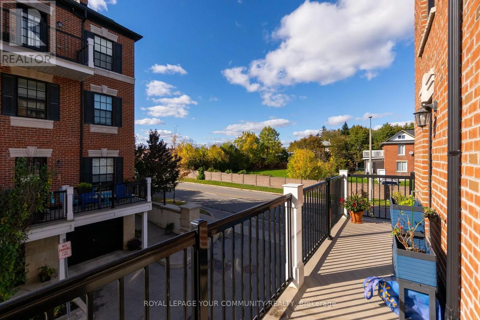 8 - 10060 KEELE STREET