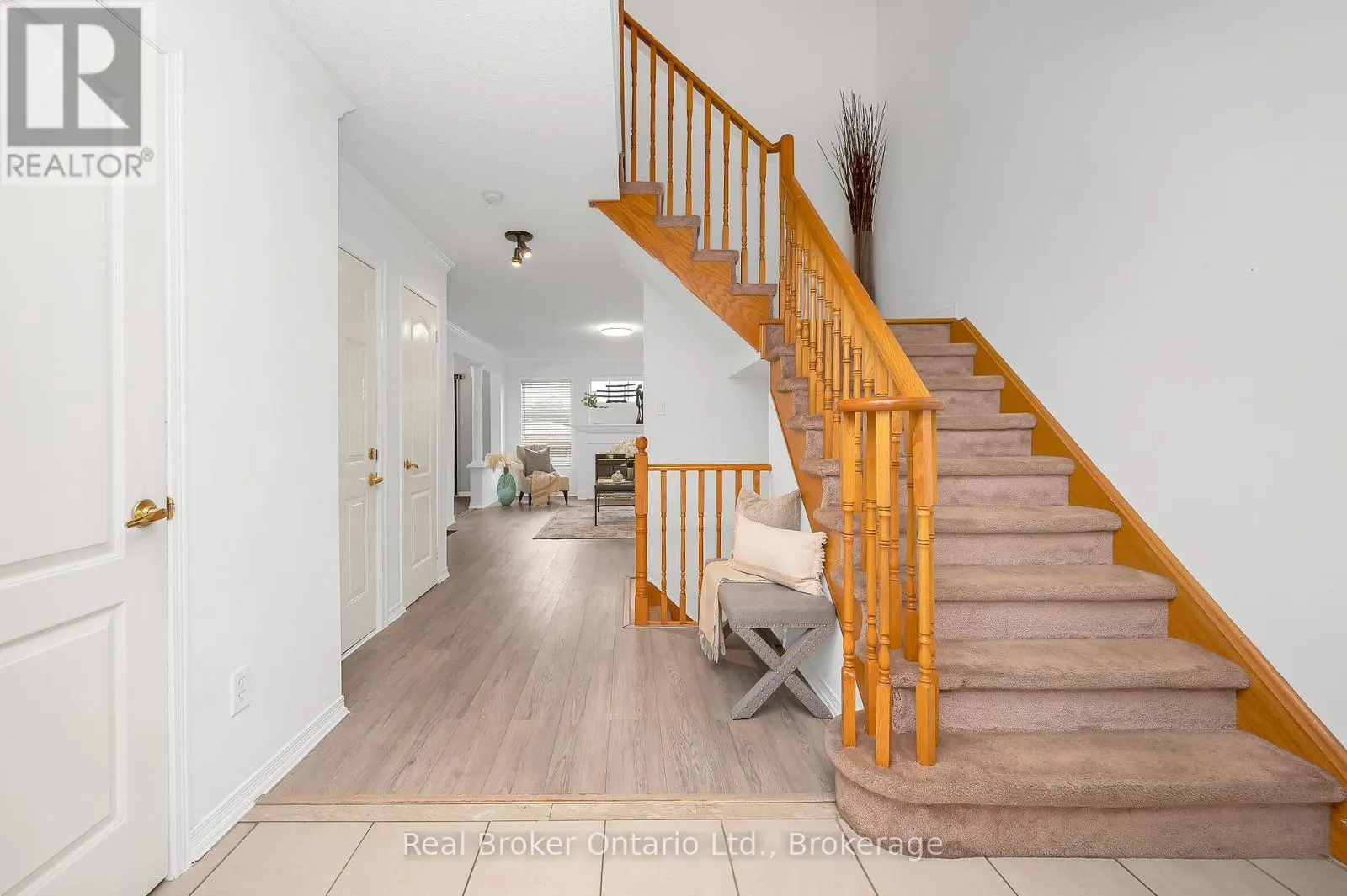 248 HAWKVIEW BOULEVARD
