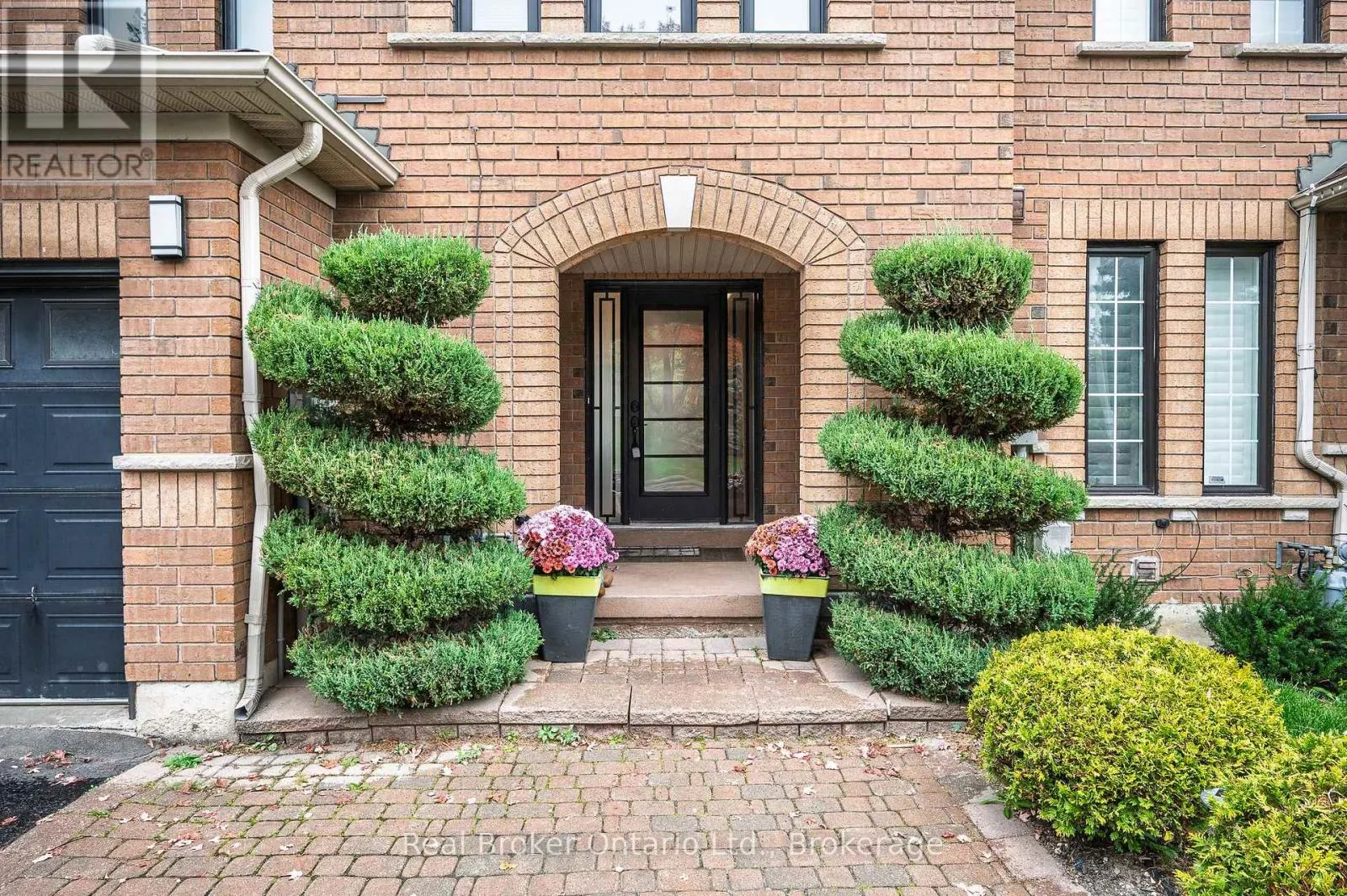 248 HAWKVIEW BOULEVARD