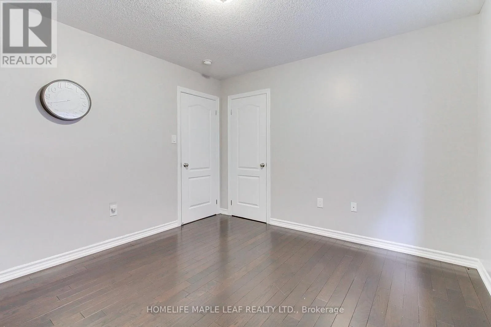 2180 DAWSON CRESCENT
