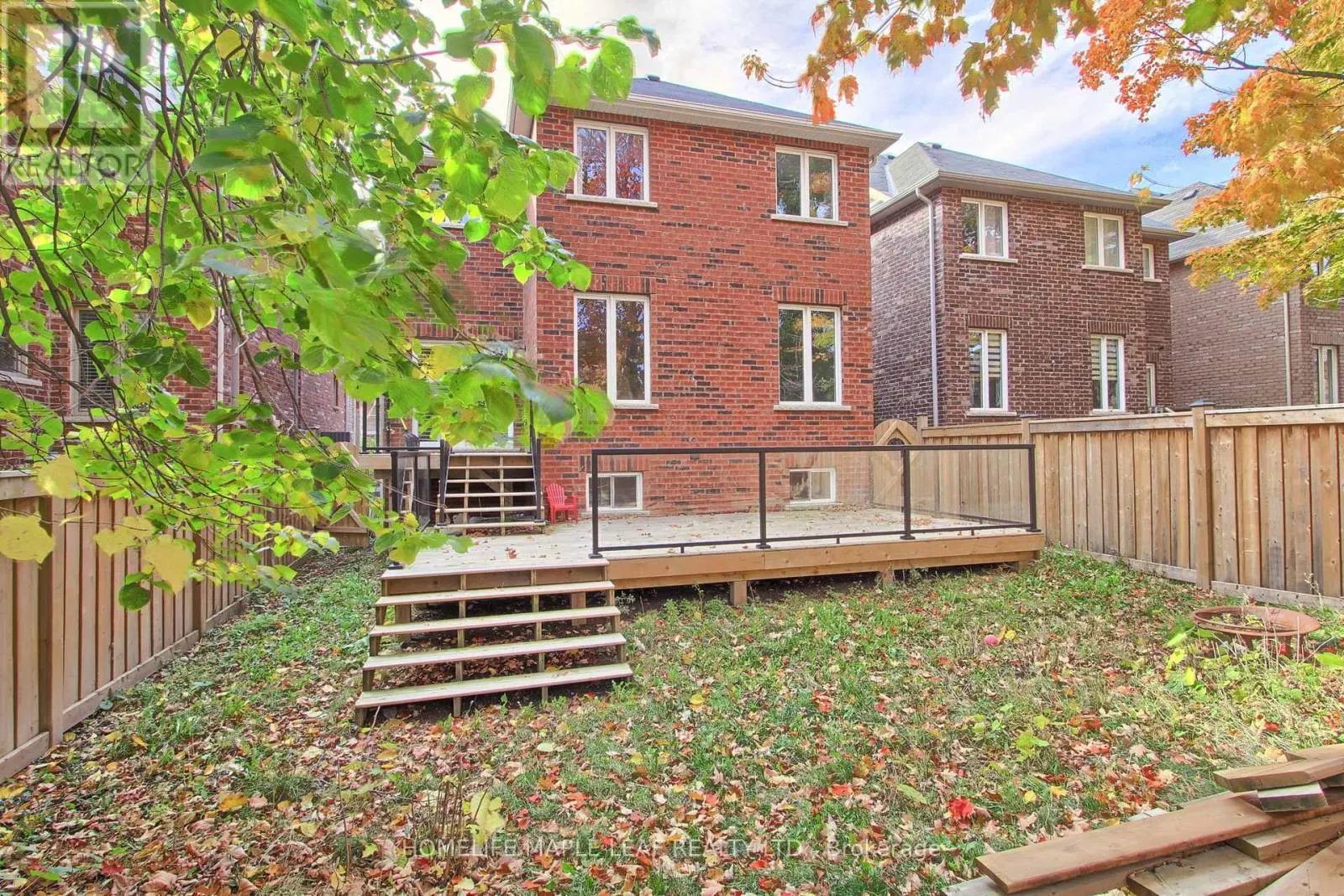 2180 DAWSON CRESCENT