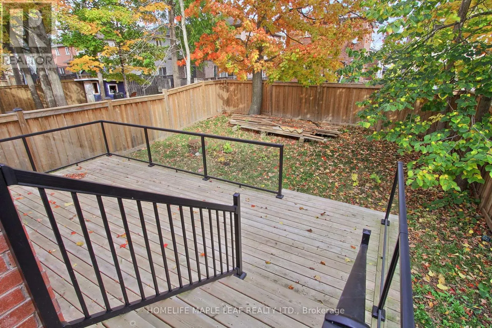 2180 DAWSON CRESCENT