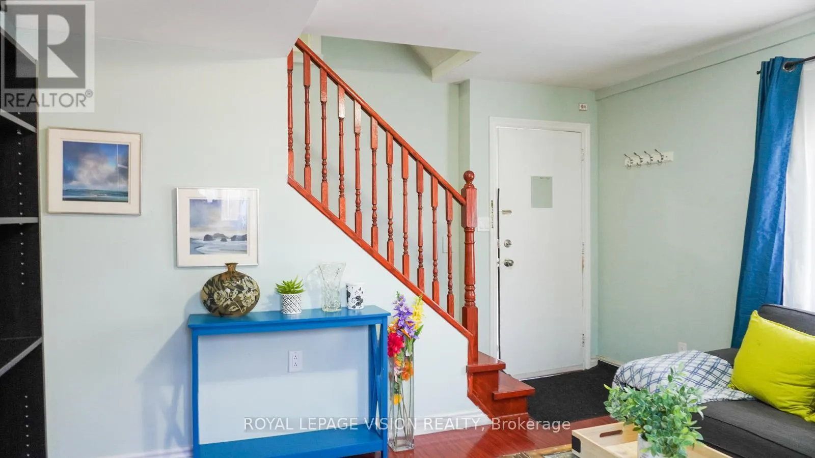 COACH HOUSE - 117 WILLIAM STREET