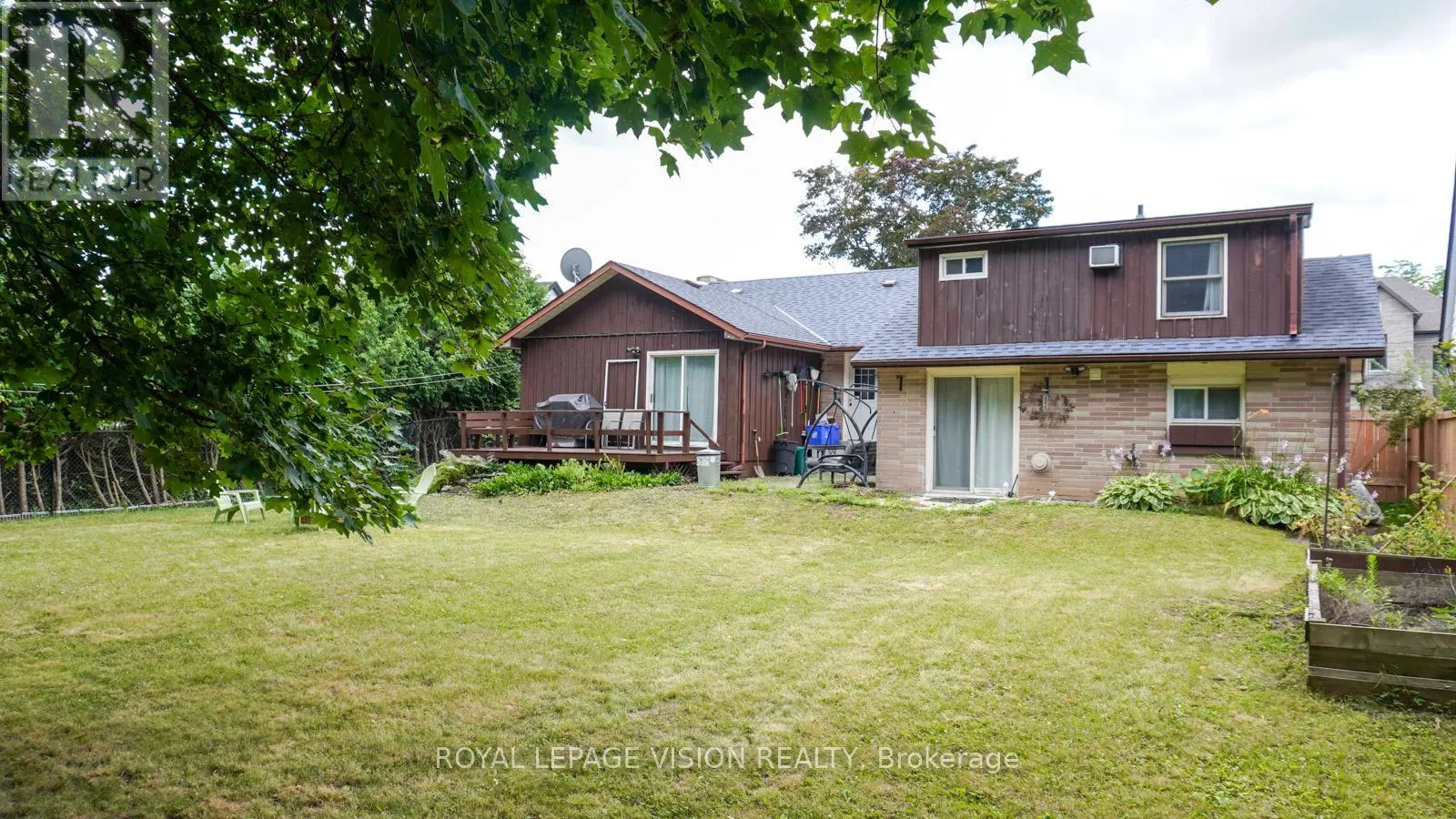 COACH HOUSE - 117 WILLIAM STREET