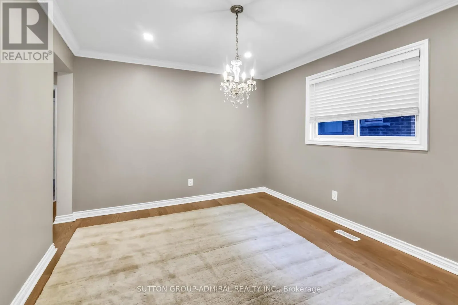 MAIN & 2ND - 119 MCCABE CRESCENT