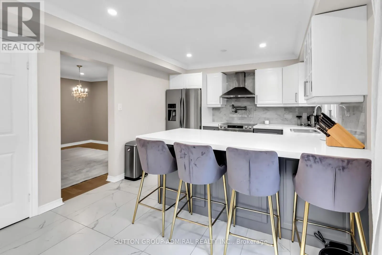 MAIN & 2ND - 119 MCCABE CRESCENT