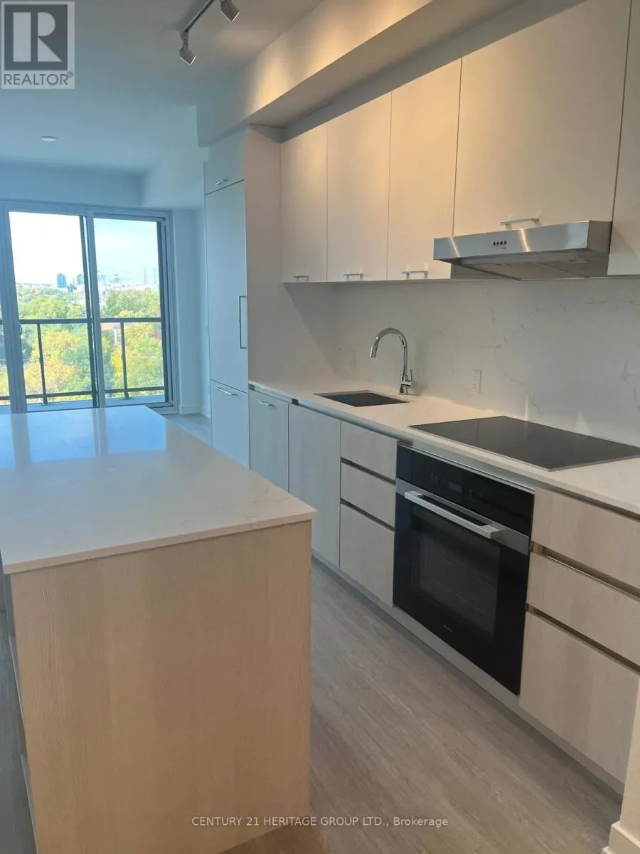 806 - 8188 YONGE STREET