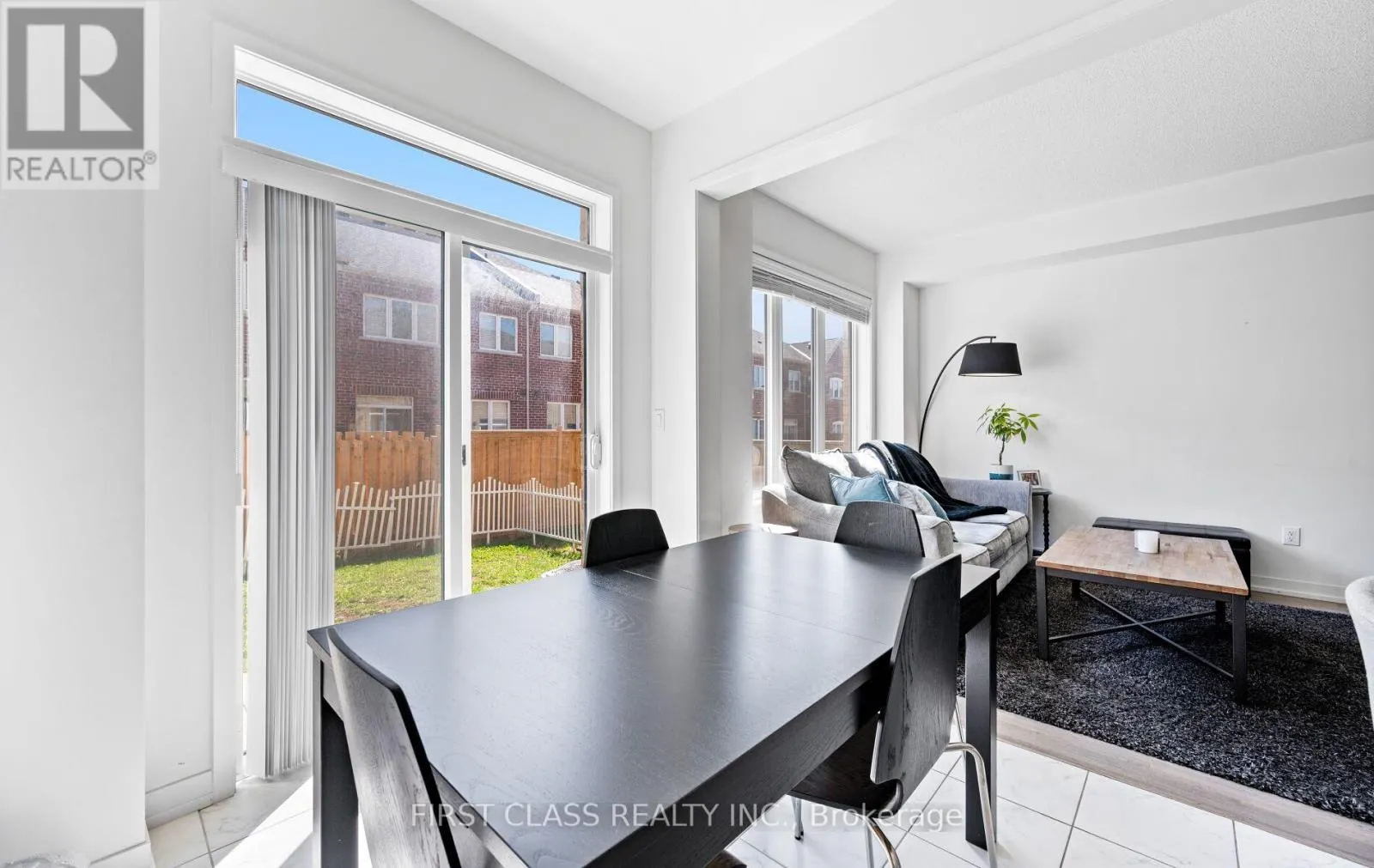 107 KNOTT END CRESCENT