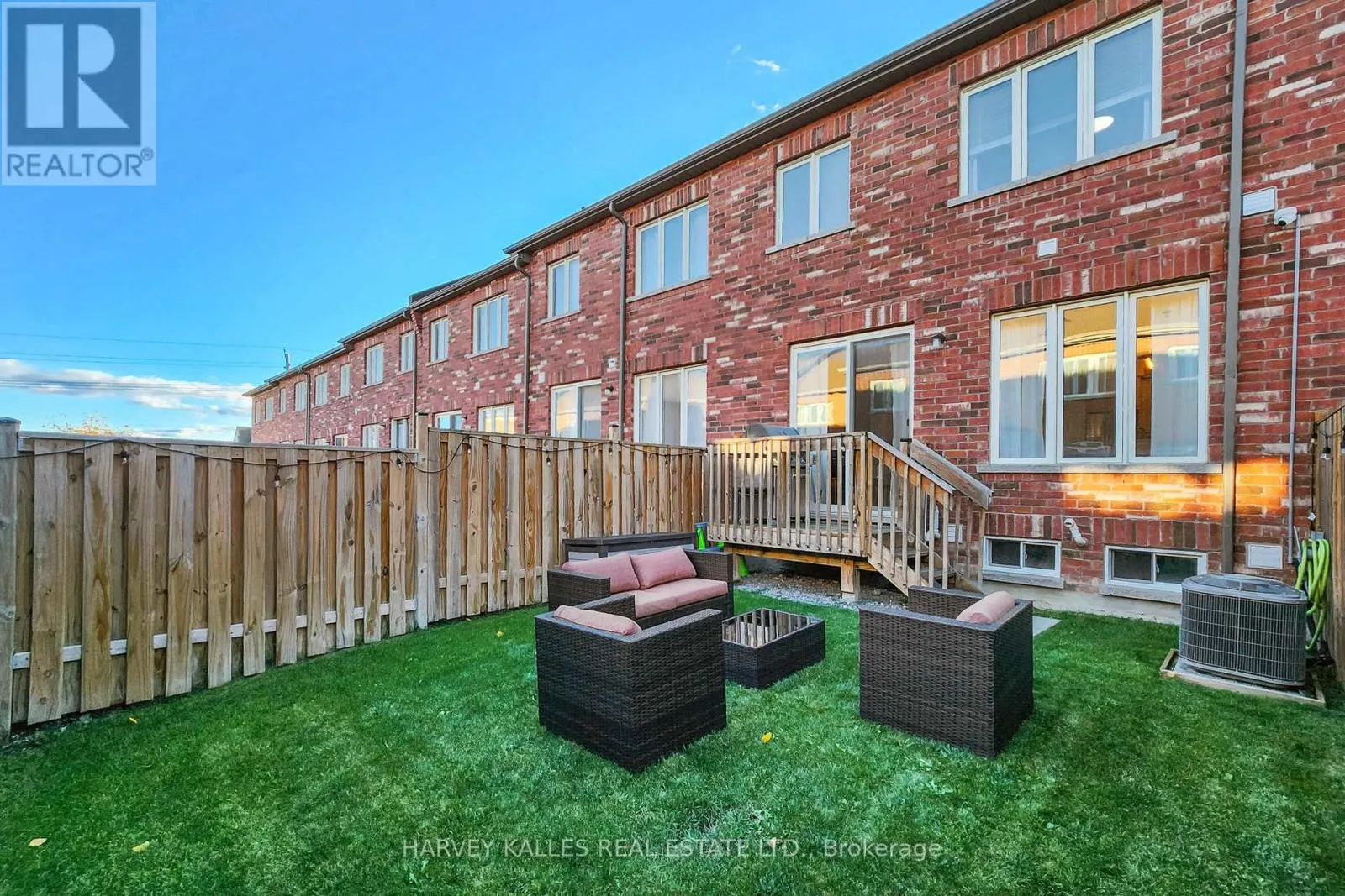 41 SELBY CRESCENT