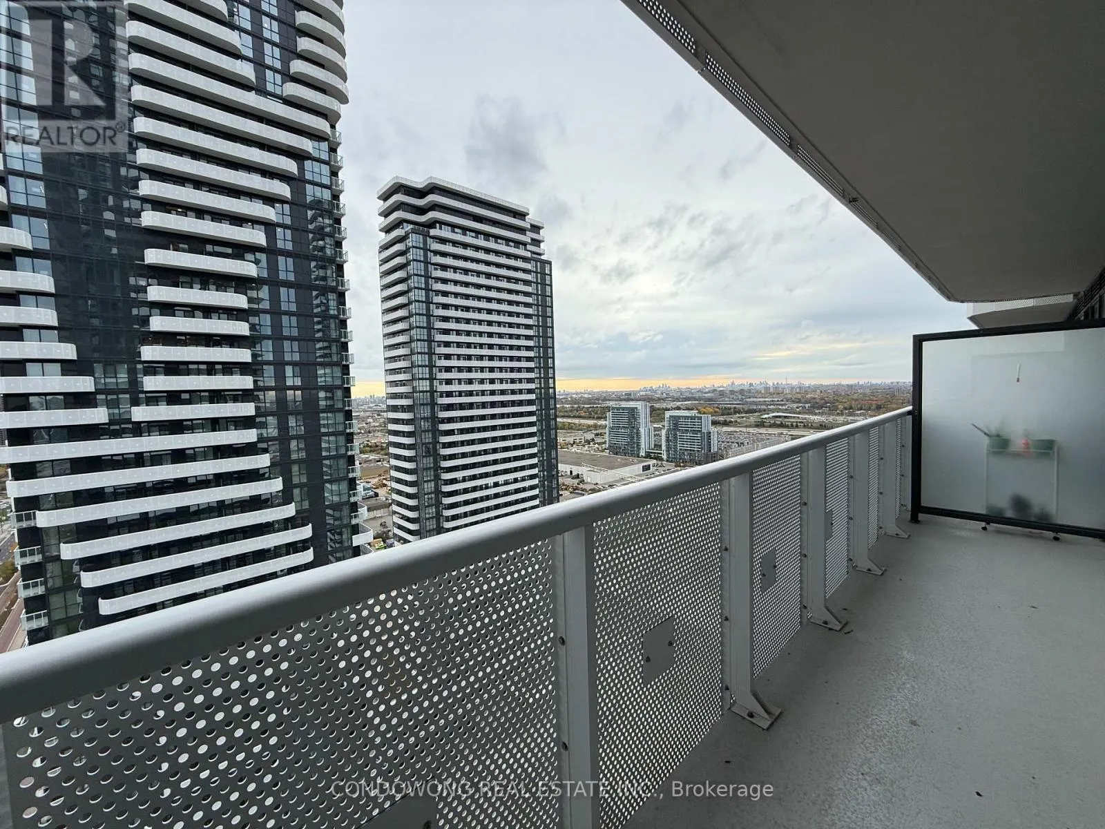 3115 - 225 COMMERCE STREET