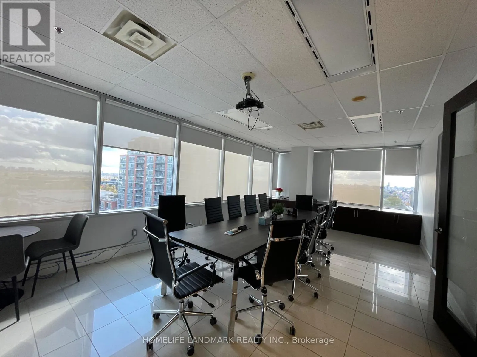908 - 3601 7 HIGHWAY E