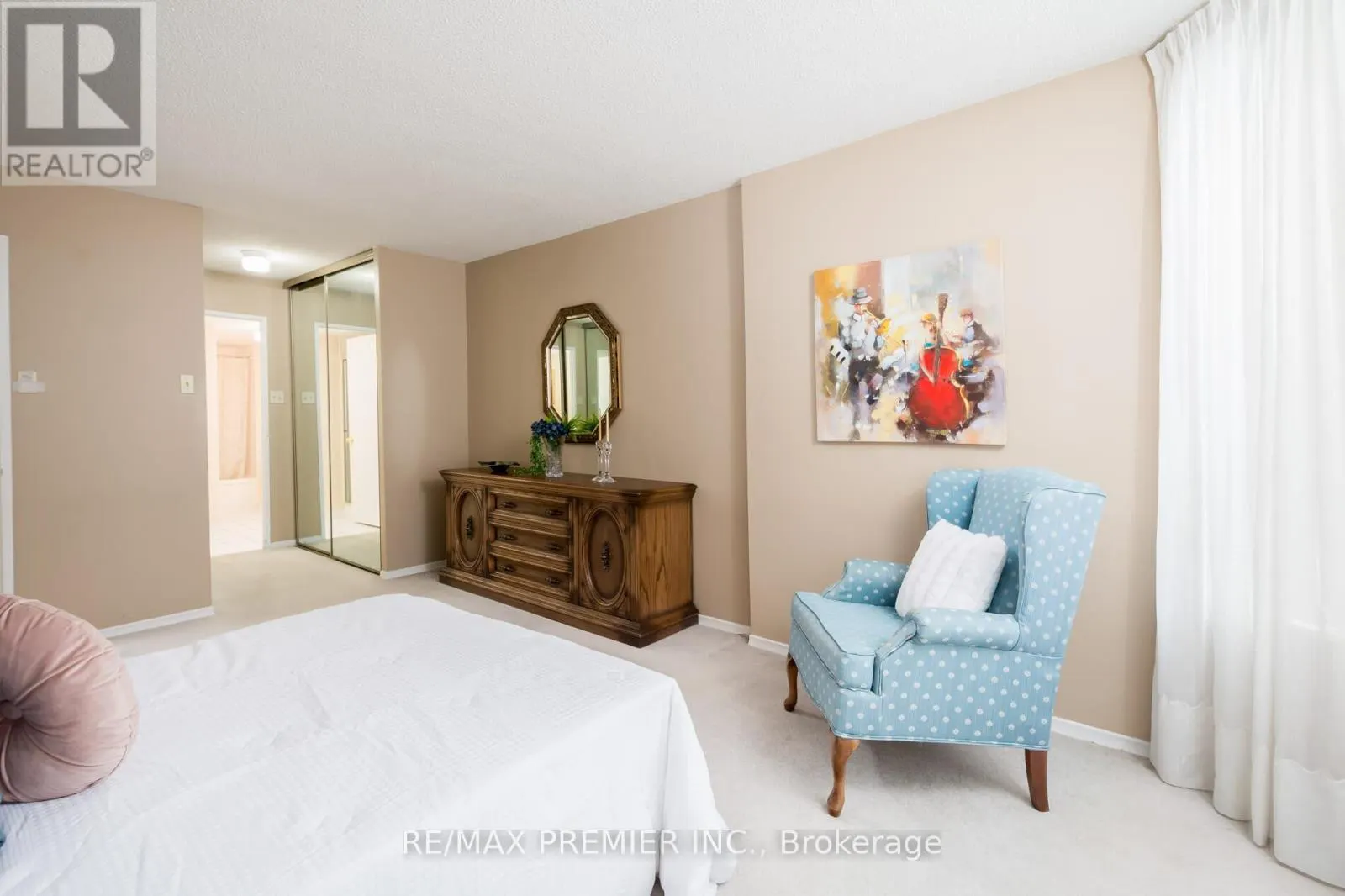 1614 - 7440 BATHURST STREET