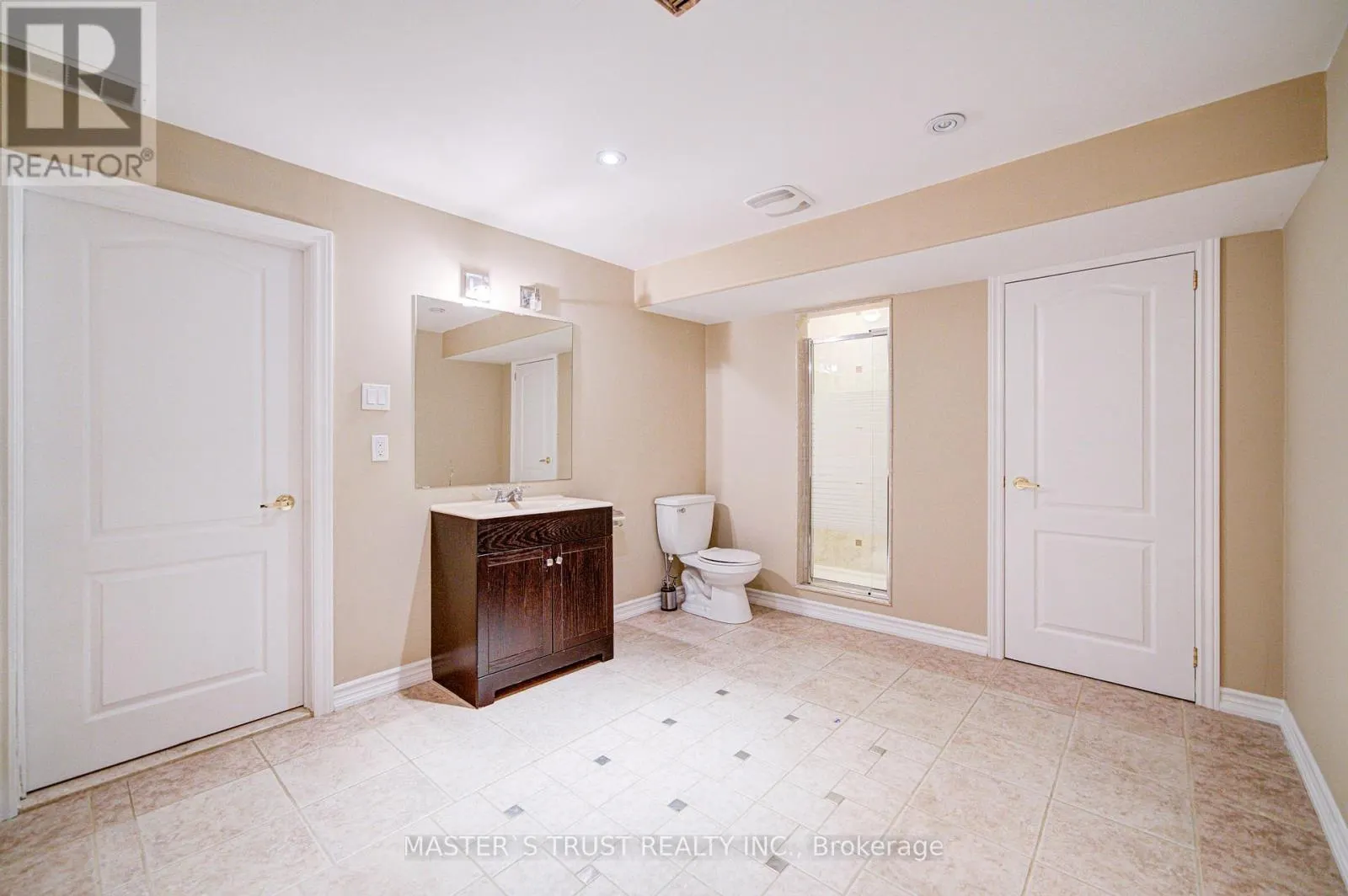 38 JACOBI COURT