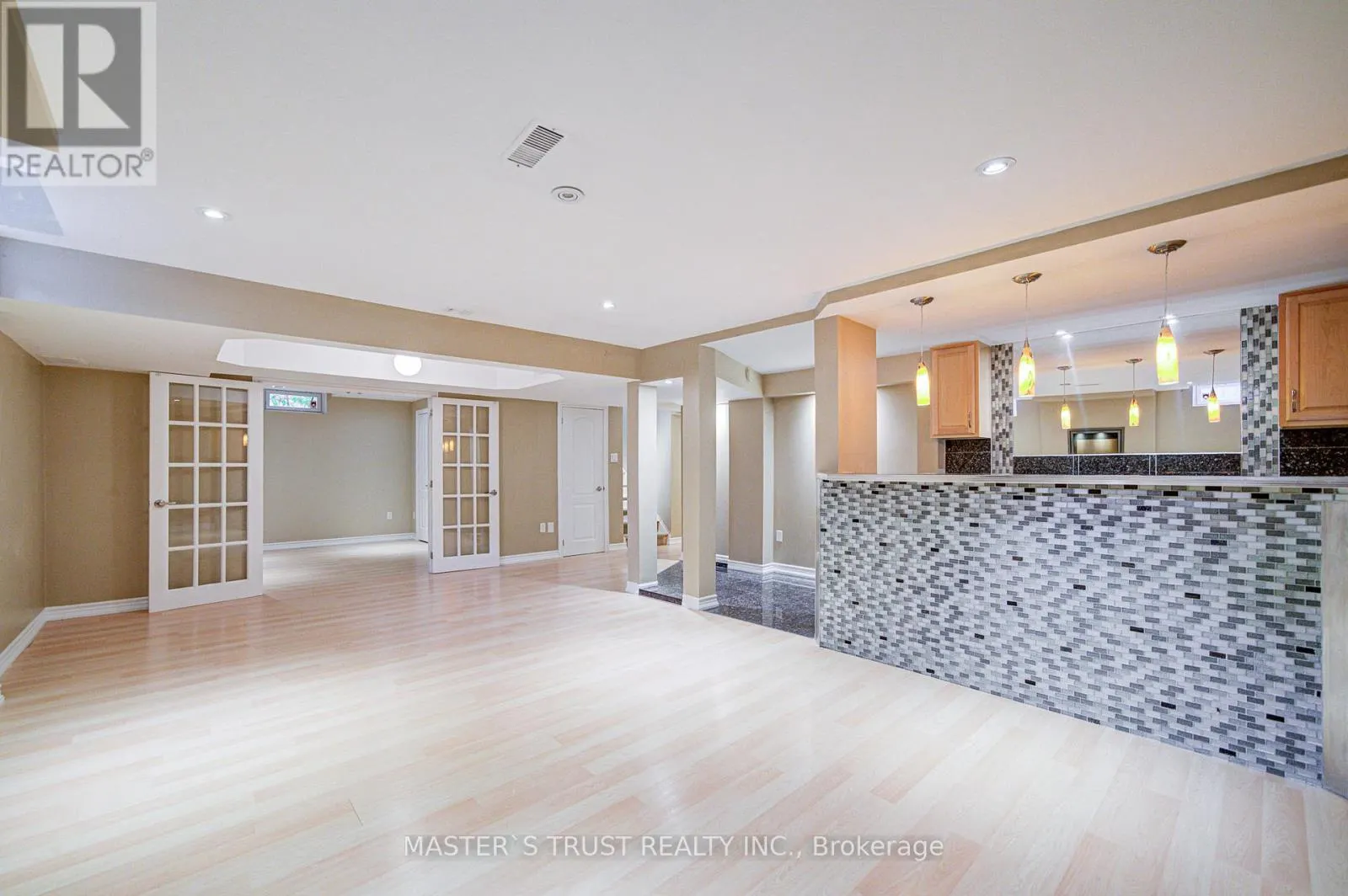 38 JACOBI COURT