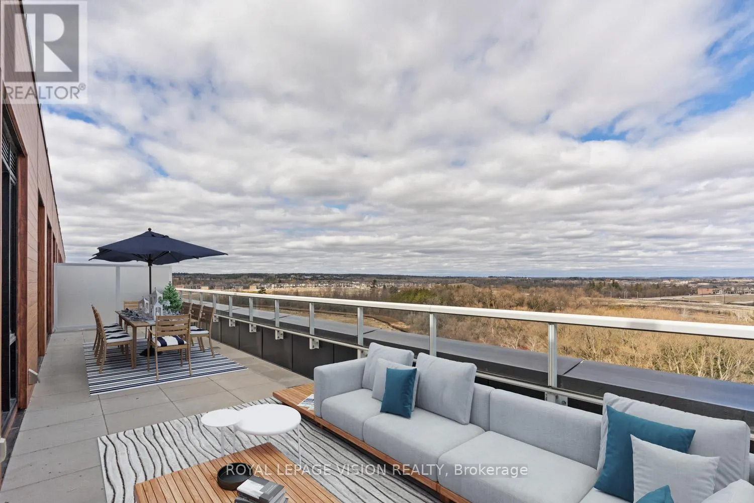 907 - 6 DAVID EYER ROAD