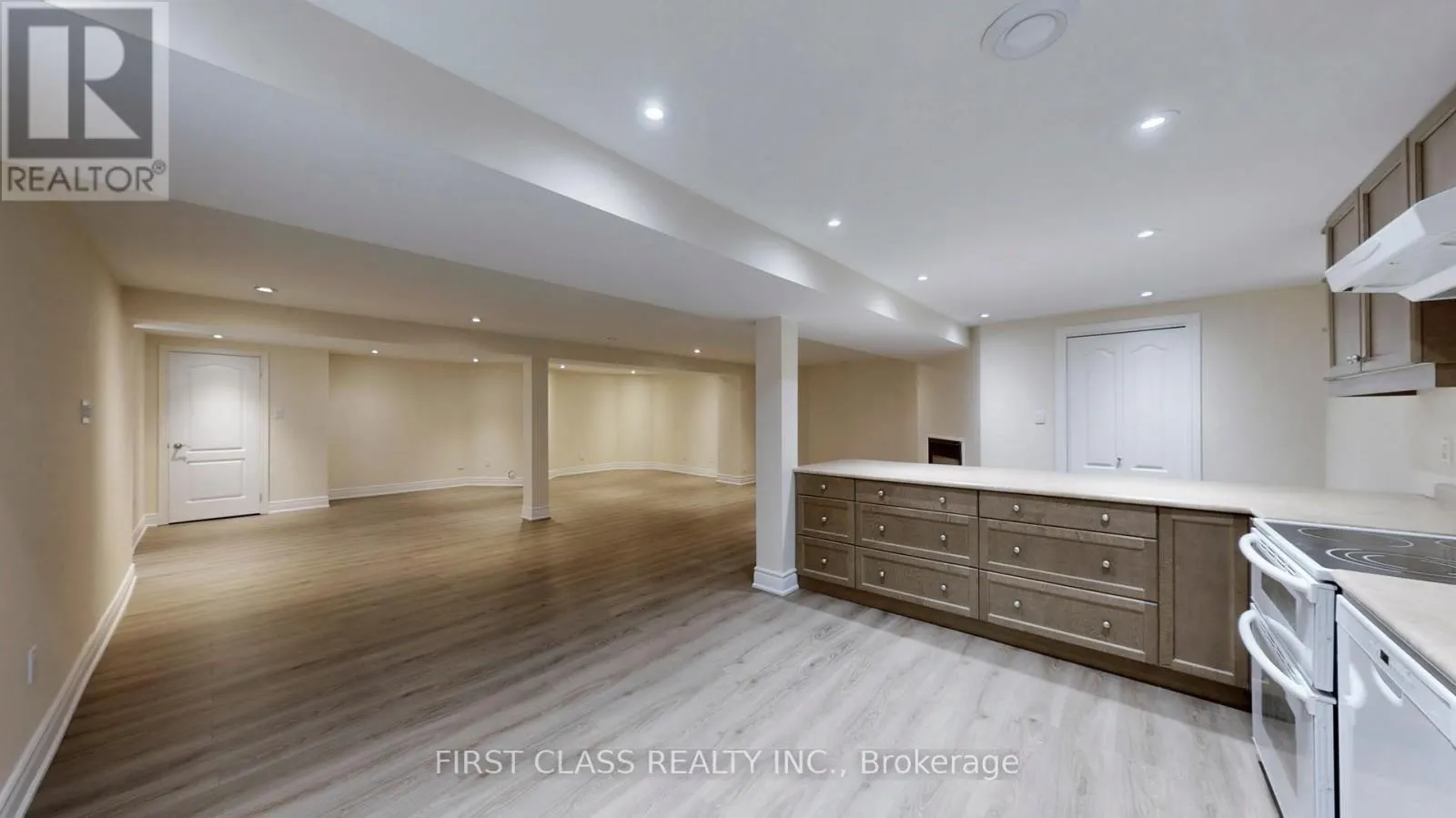 116 KINLOCH CRESCENT