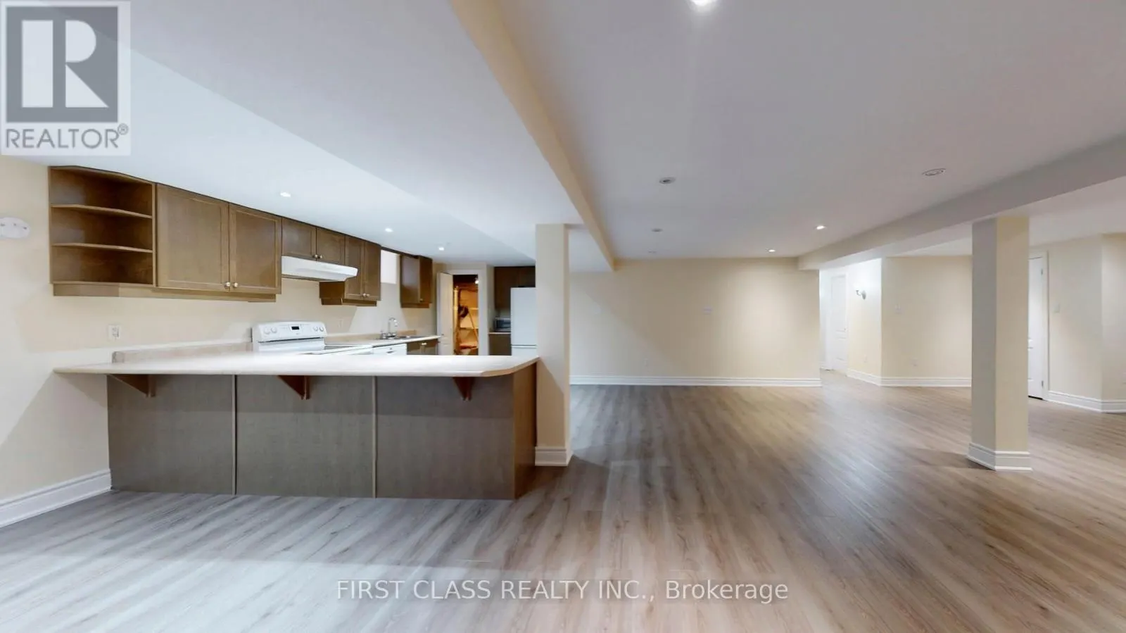 116 KINLOCH CRESCENT