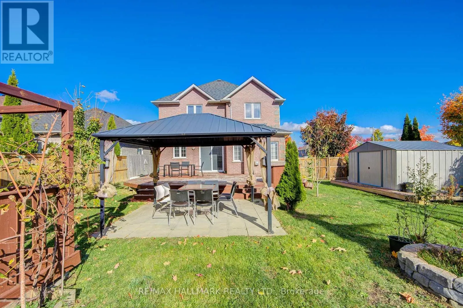 8 GLENDOWER CRESCENT