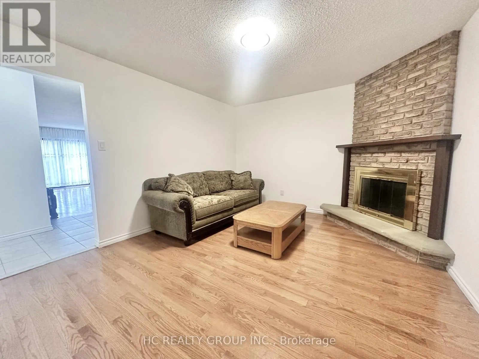49 CAREY CRESCENT