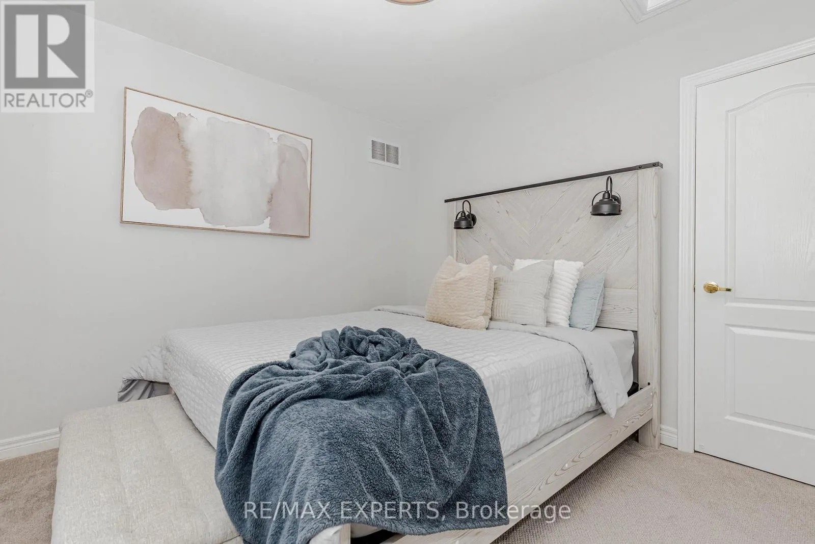 193 FAIRLANE CRESCENT