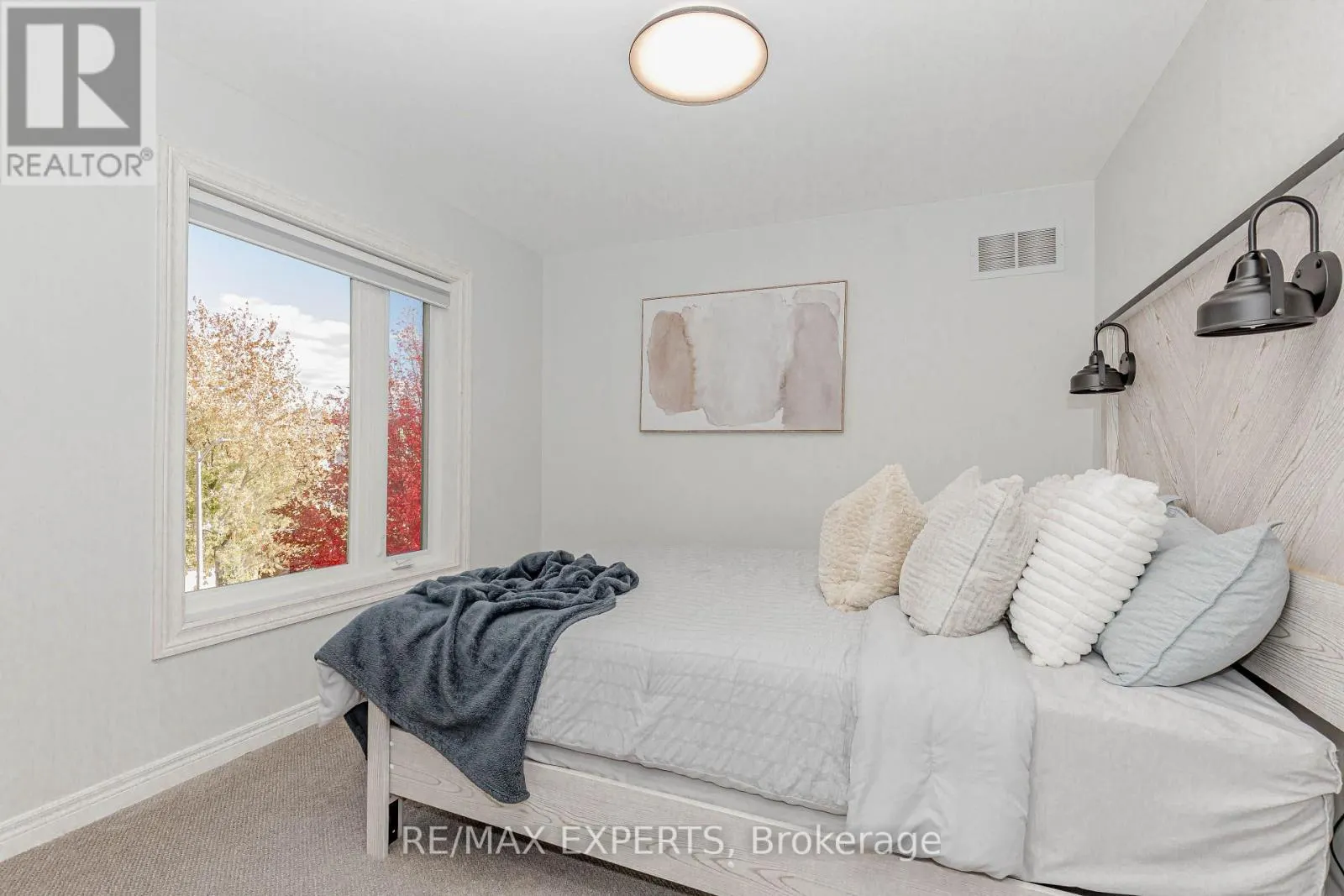193 FAIRLANE CRESCENT