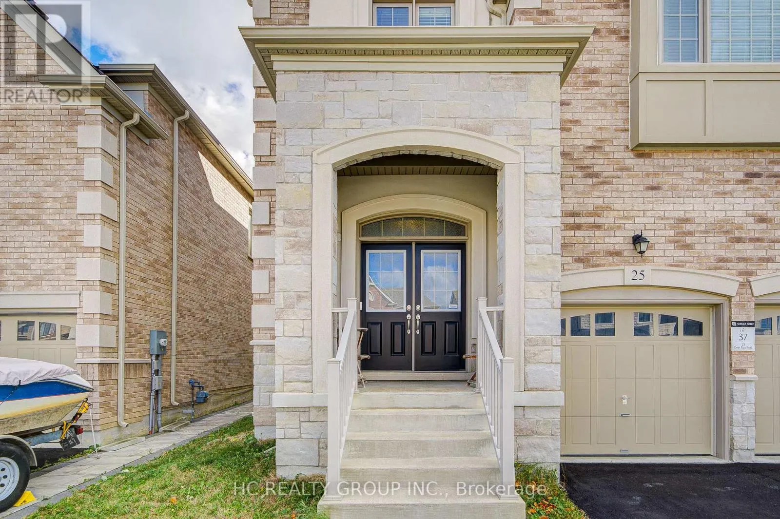 25 DEER PASS ROAD