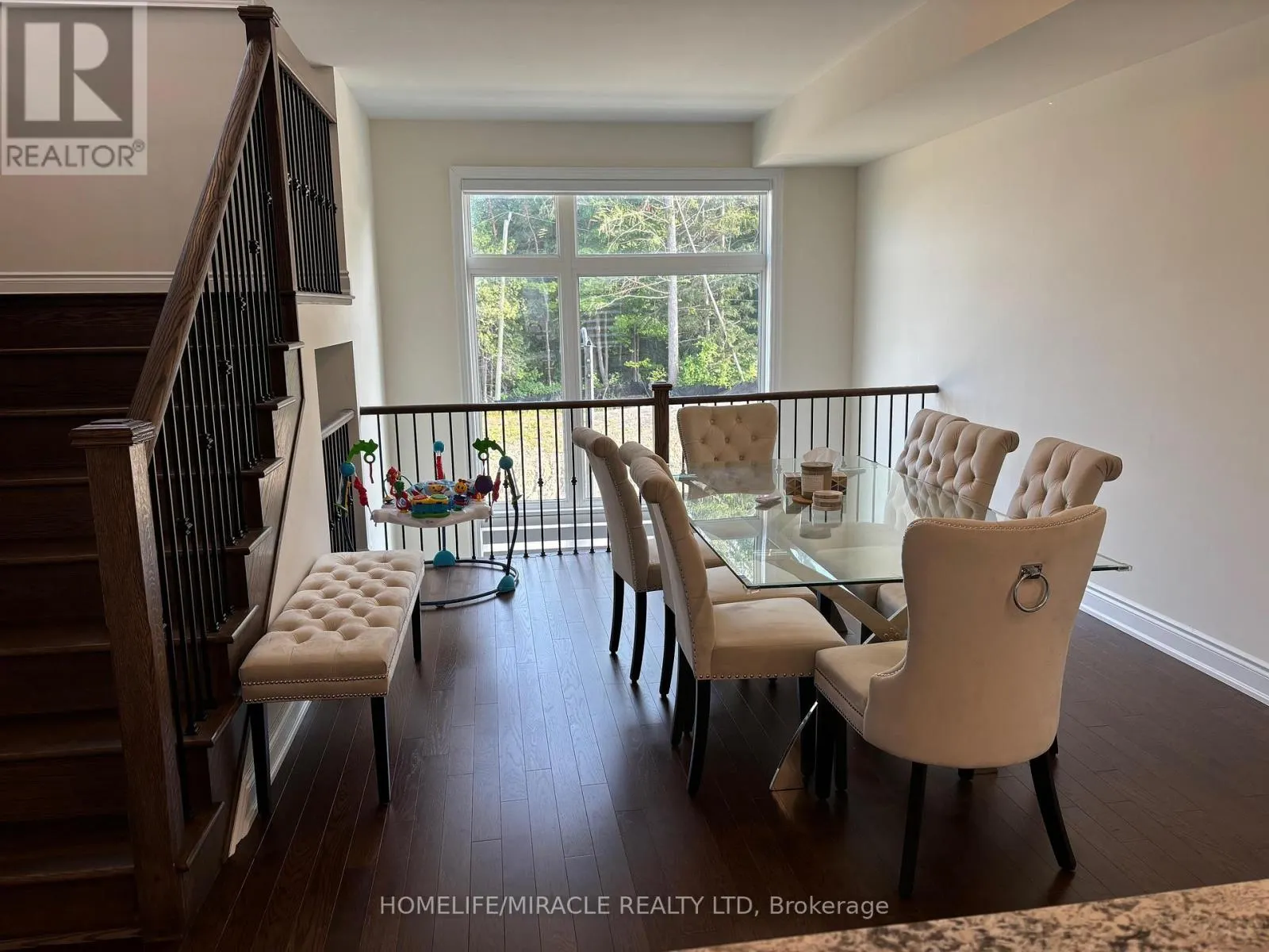 8 BENNINGTON ROAD
