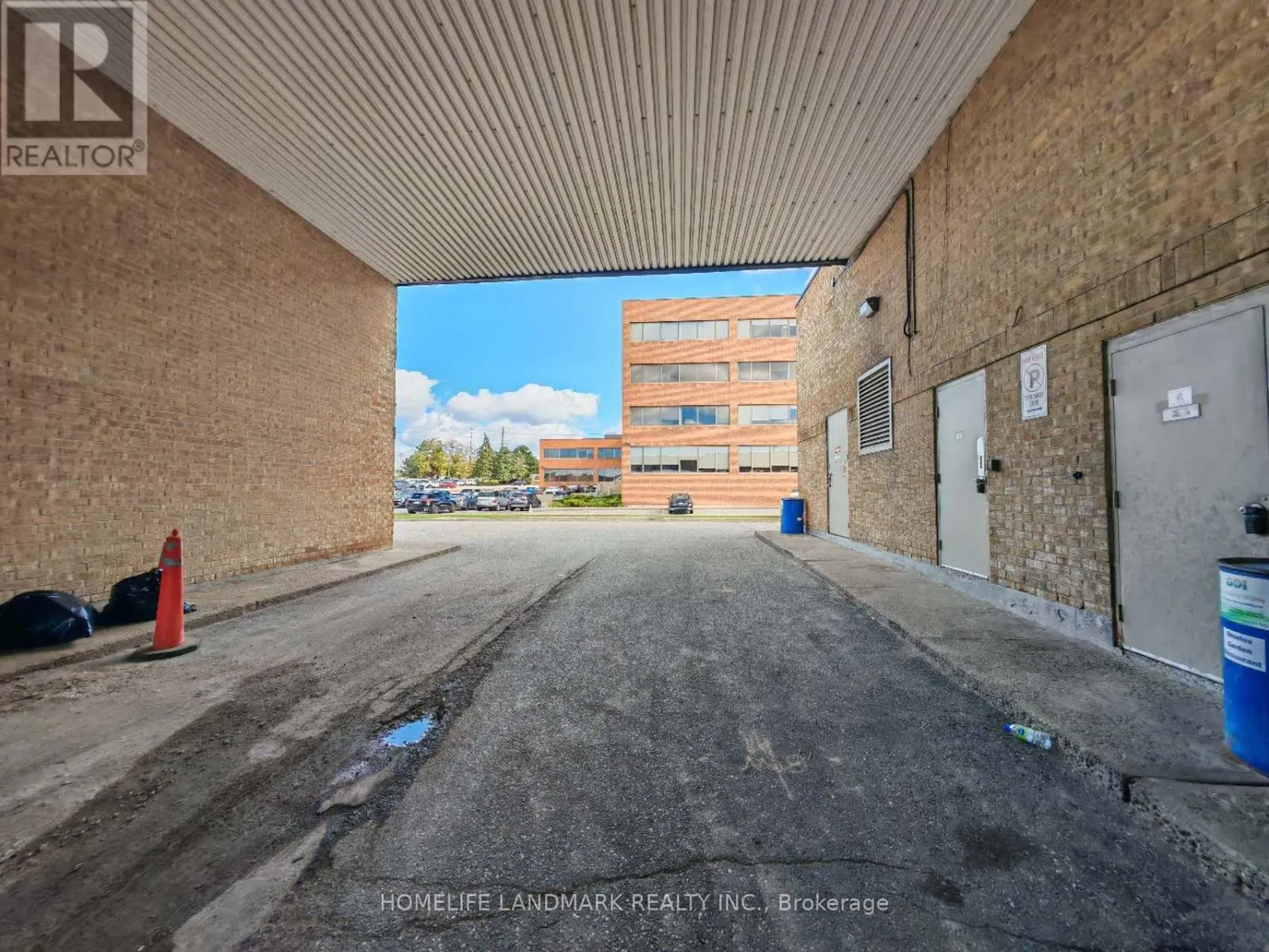 13 - 3850 STEELES AVENUE W