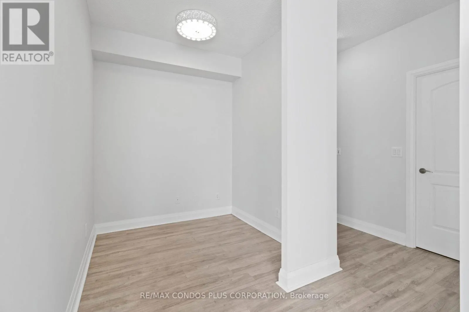 1108 - 20 NORTH PARK ROAD