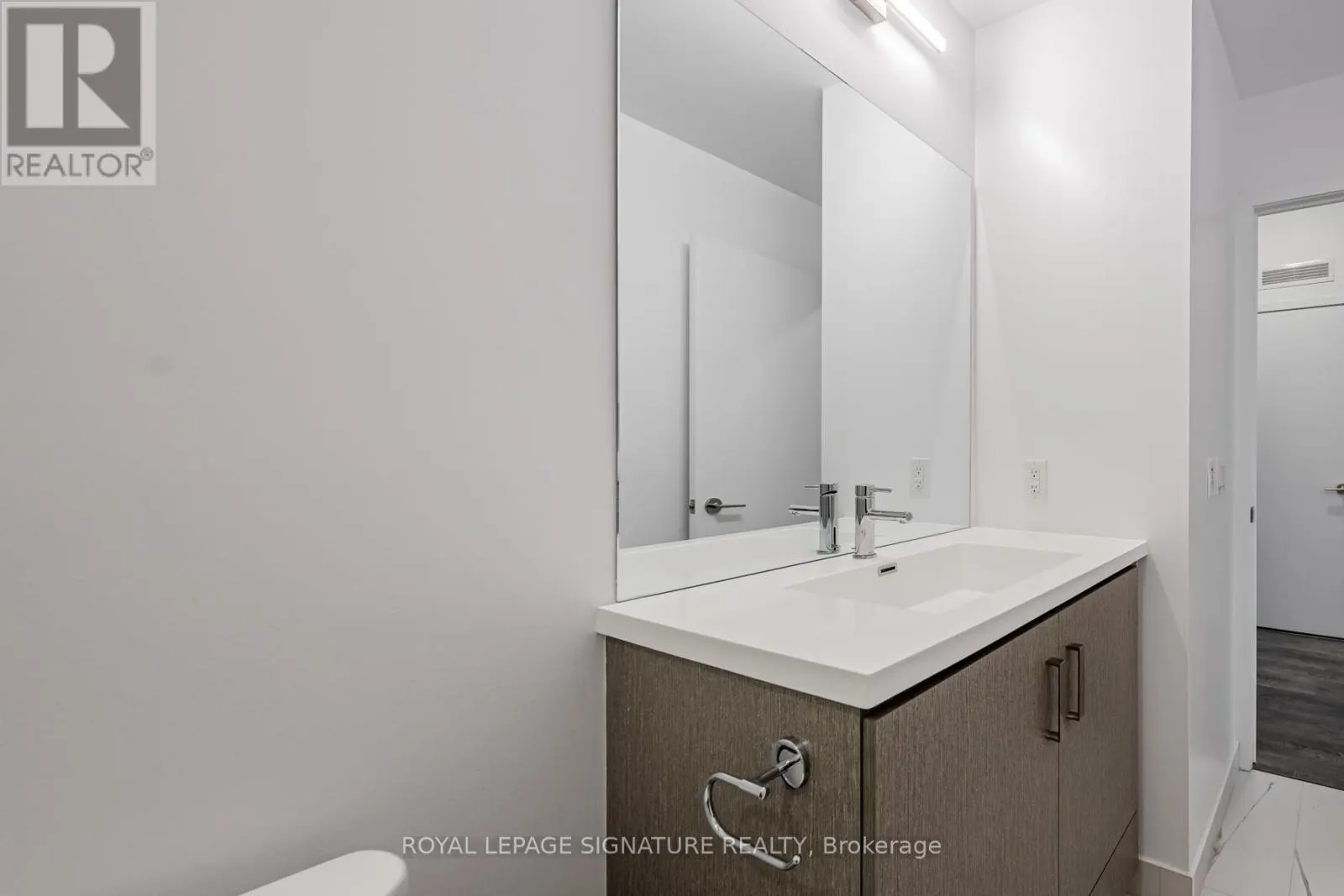 1507 - 10 HONEYCRISP CRESCENT