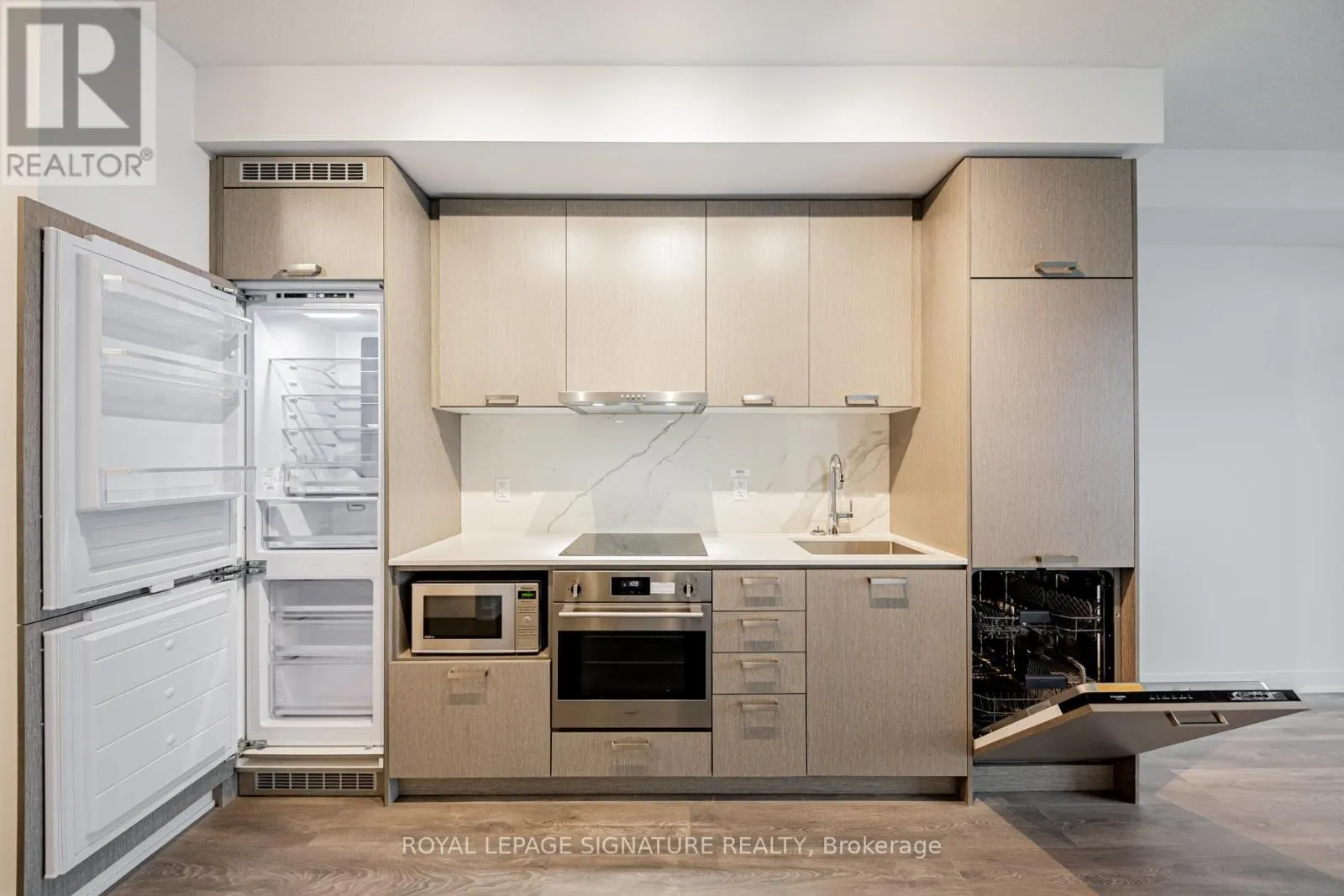 1507 - 10 HONEYCRISP CRESCENT