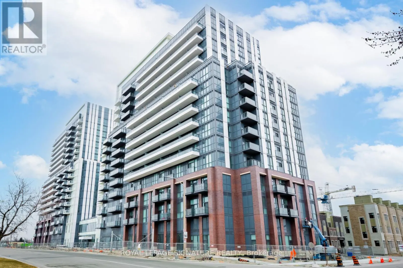 1507 - 10 HONEYCRISP CRESCENT