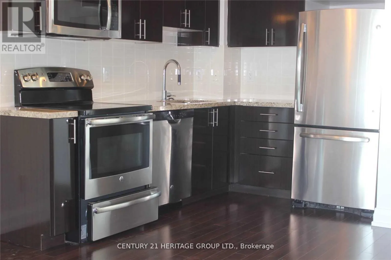 721 - 7167 YONGE STREET