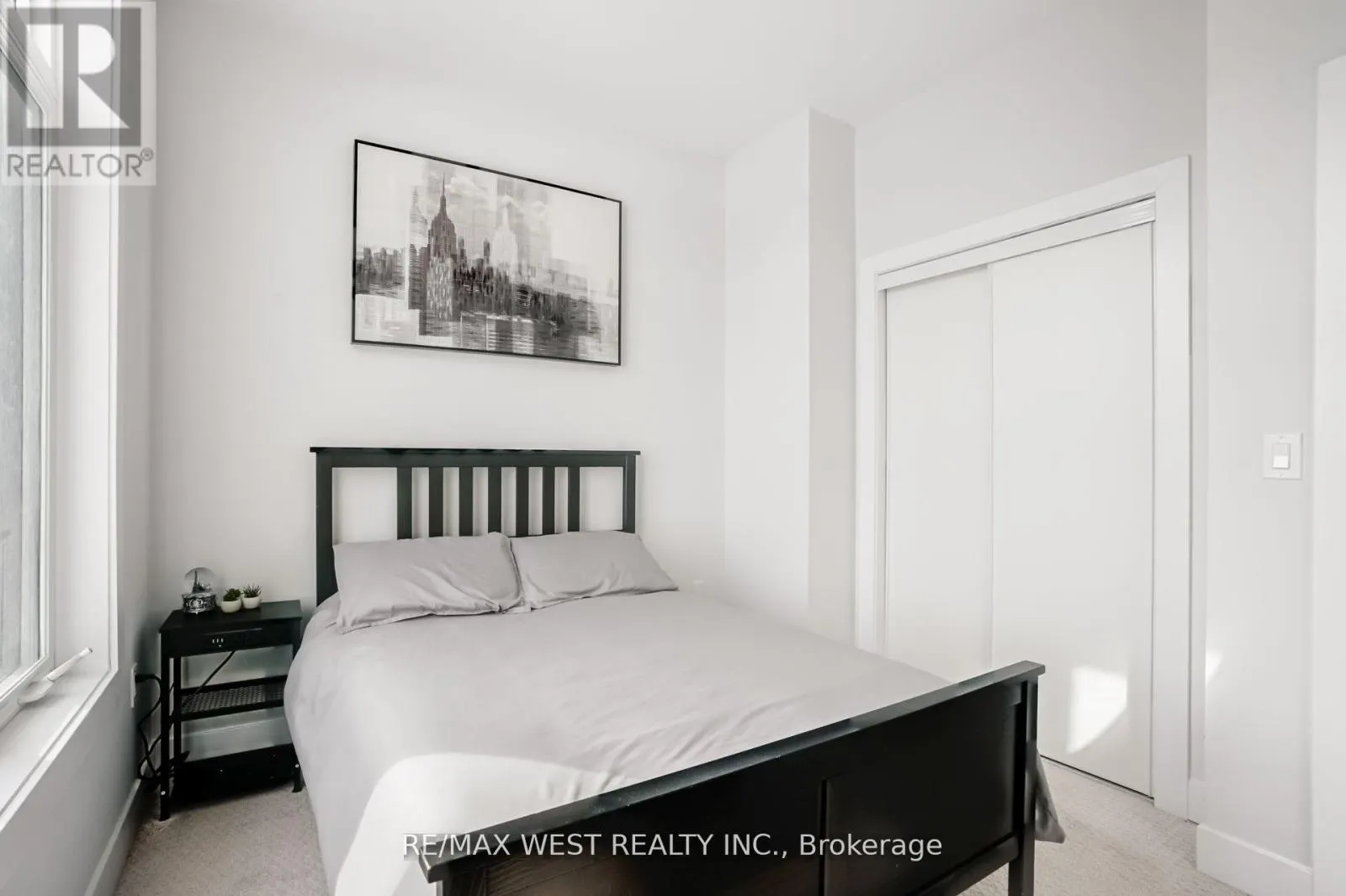 223 - 9570 ISLINGTON AVENUE