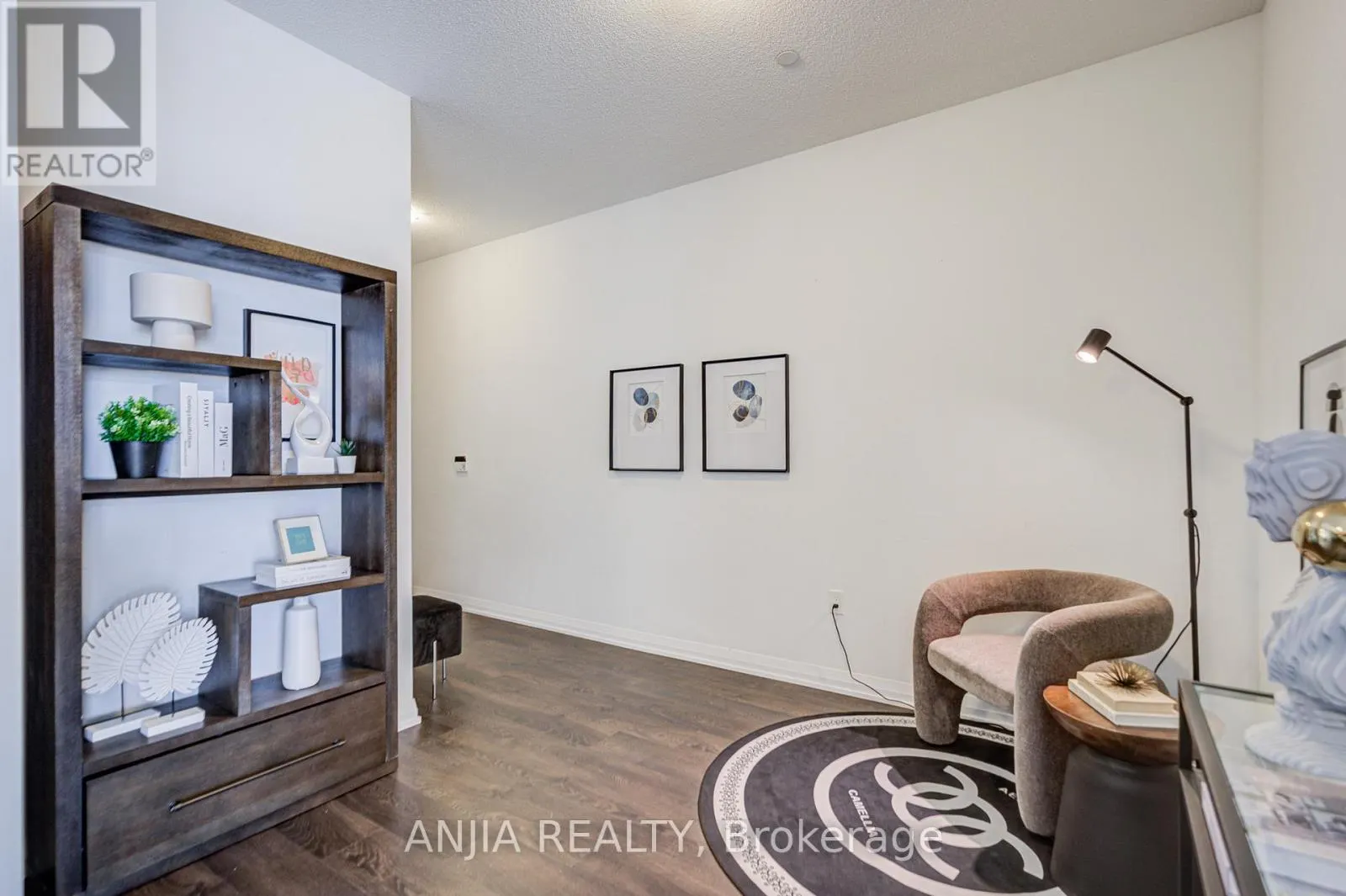 810 - 9560 MARKHAM ROAD