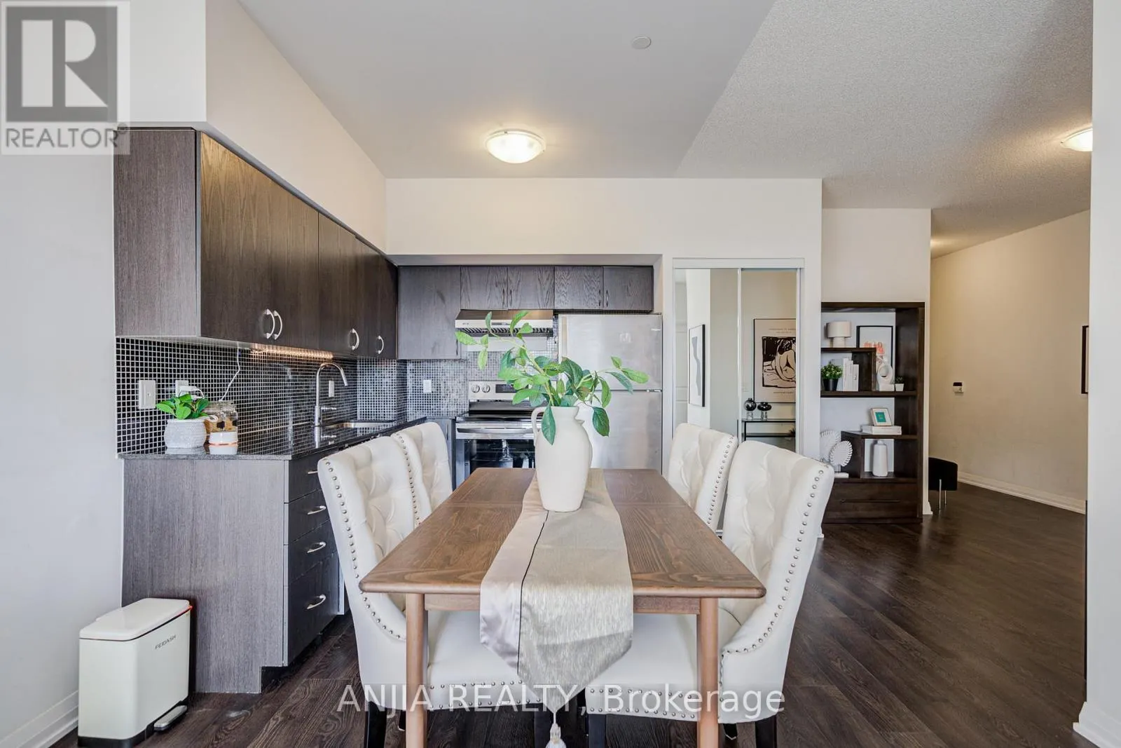 810 - 9560 MARKHAM ROAD