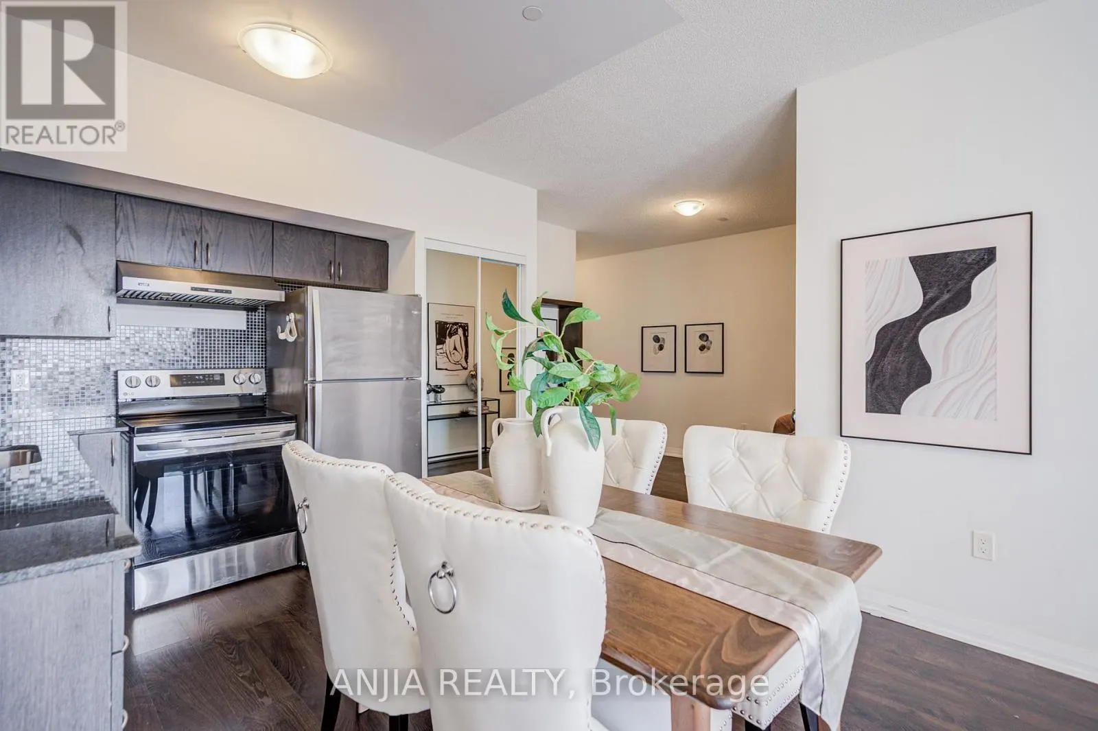 810 - 9560 MARKHAM ROAD