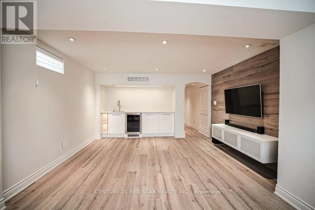 35 STANTON AVENUE