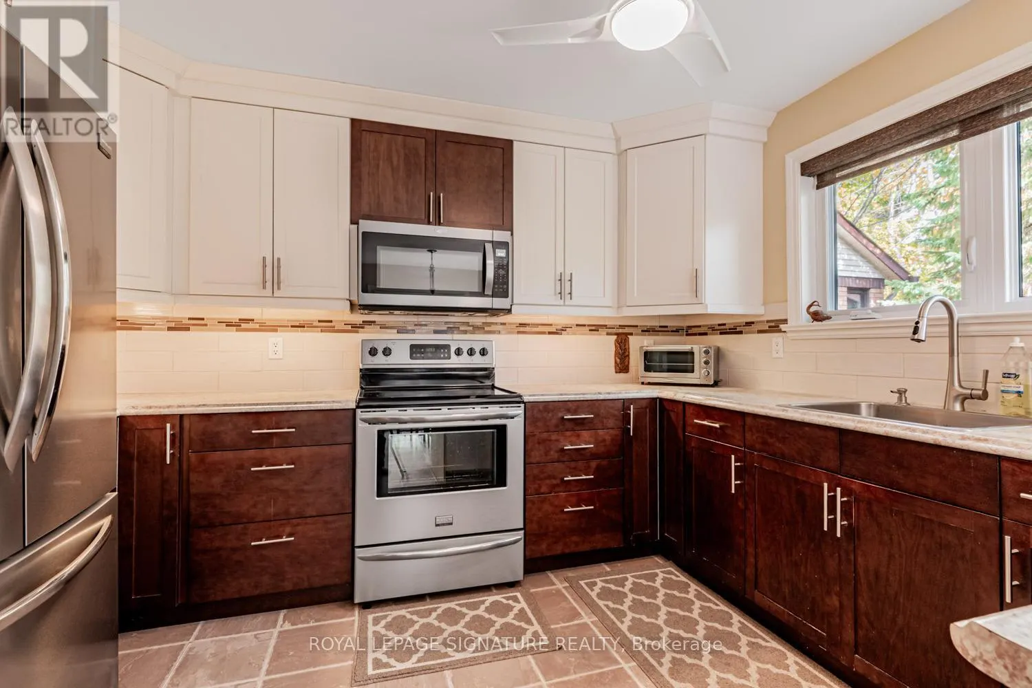 25 RIVERVIEW ROAD