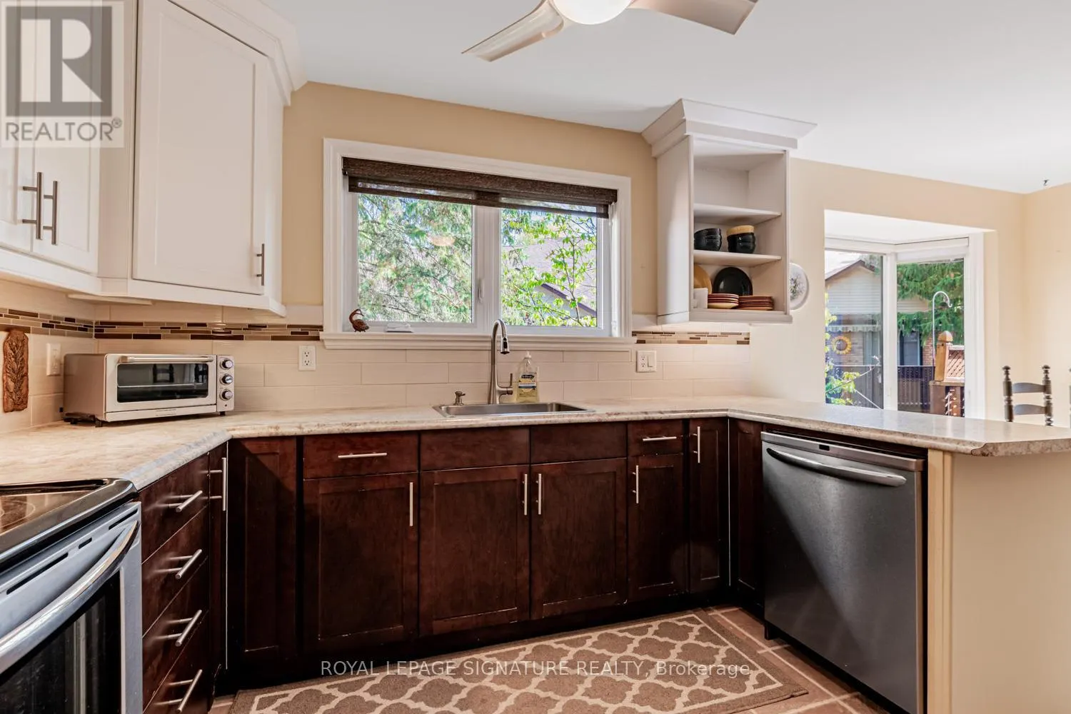 25 RIVERVIEW ROAD