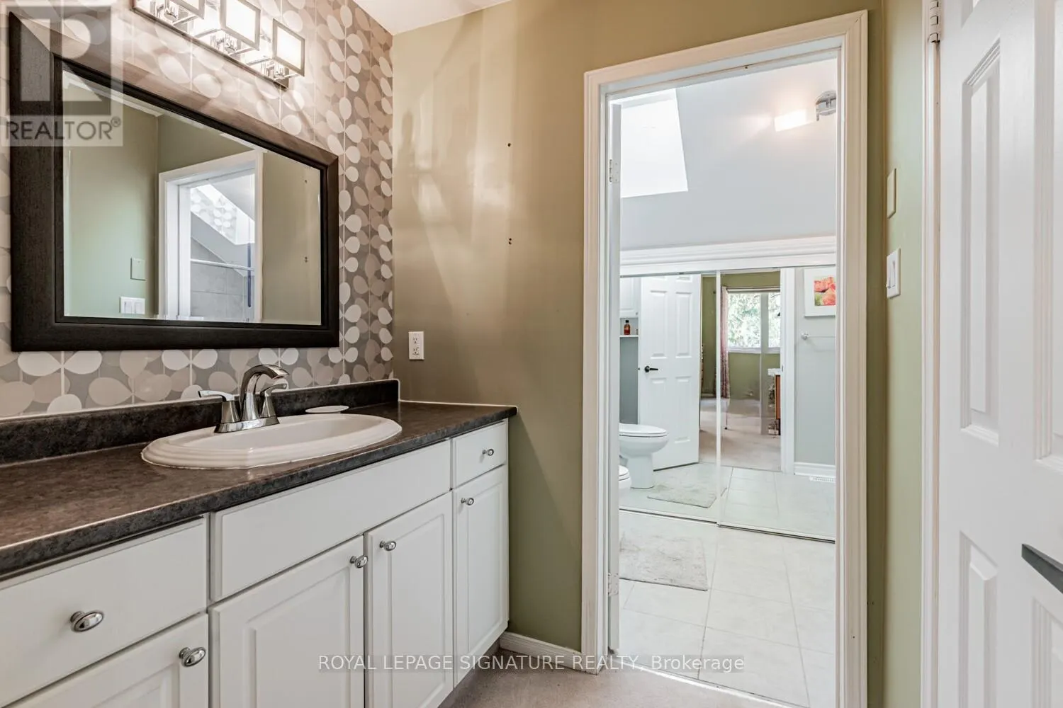 25 RIVERVIEW ROAD