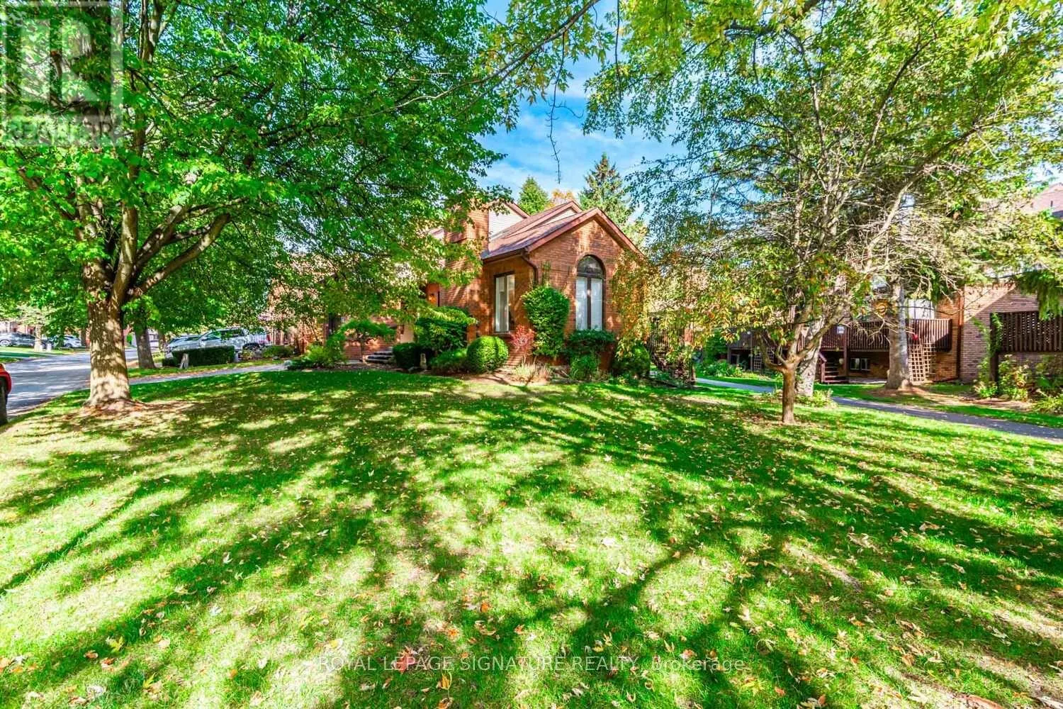 25 RIVERVIEW ROAD