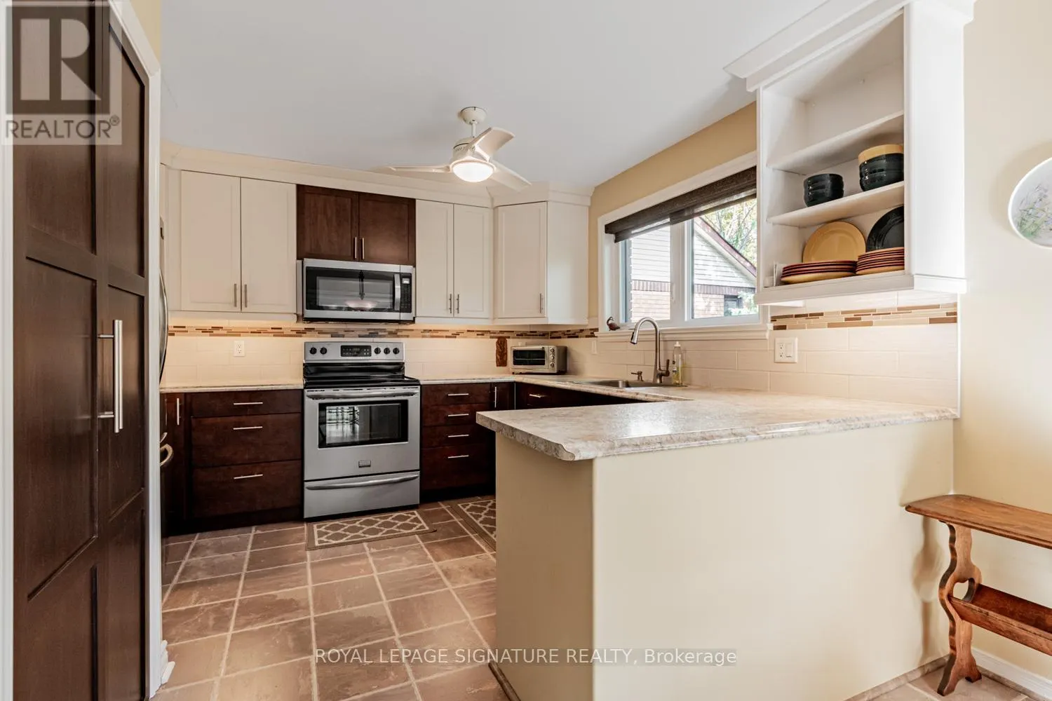 25 RIVERVIEW ROAD