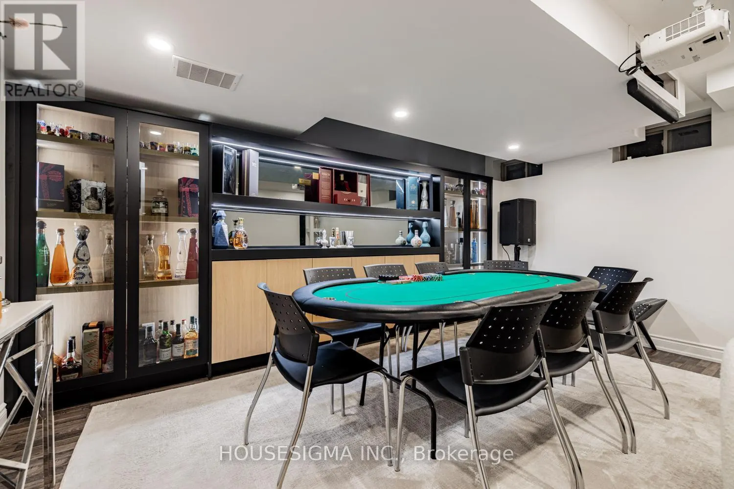 46 VEDETTE WAY