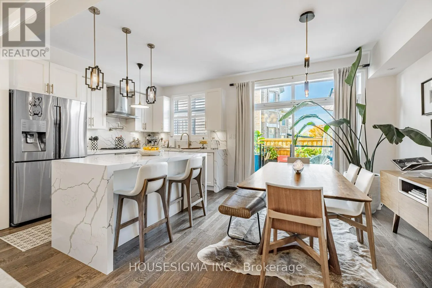 46 VEDETTE WAY
