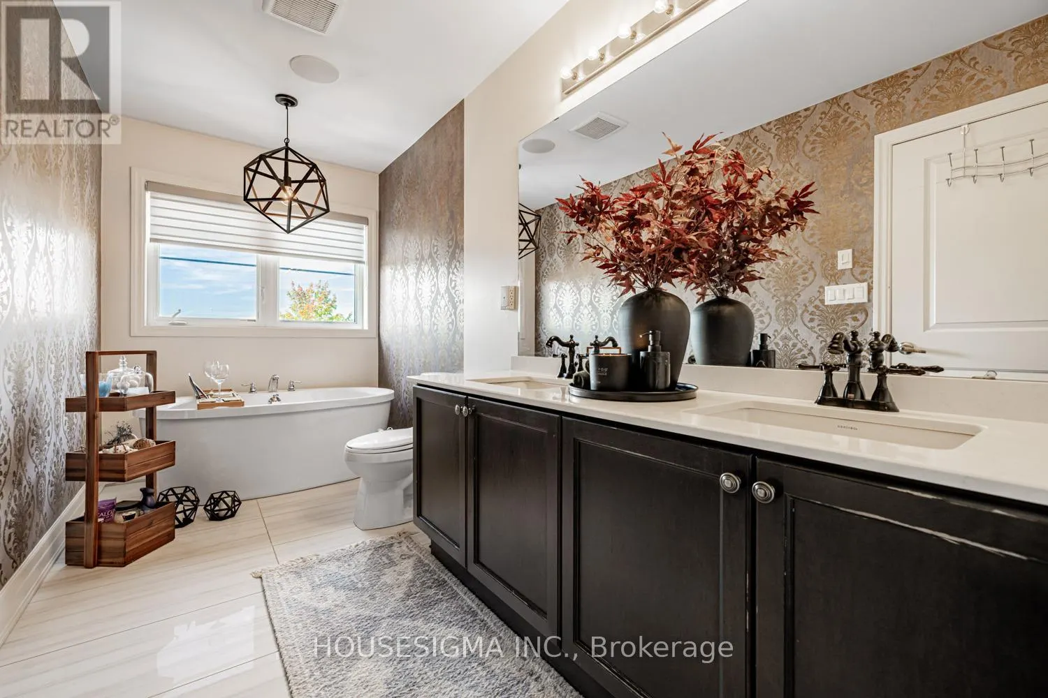 46 VEDETTE WAY