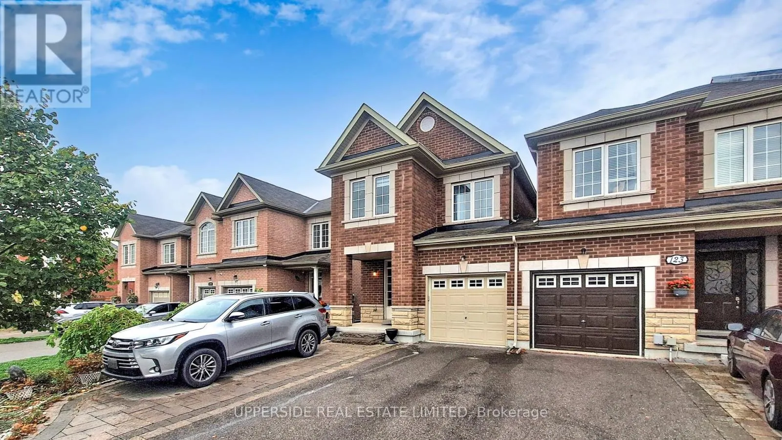 125 WALTER SINCLAIR COURT
