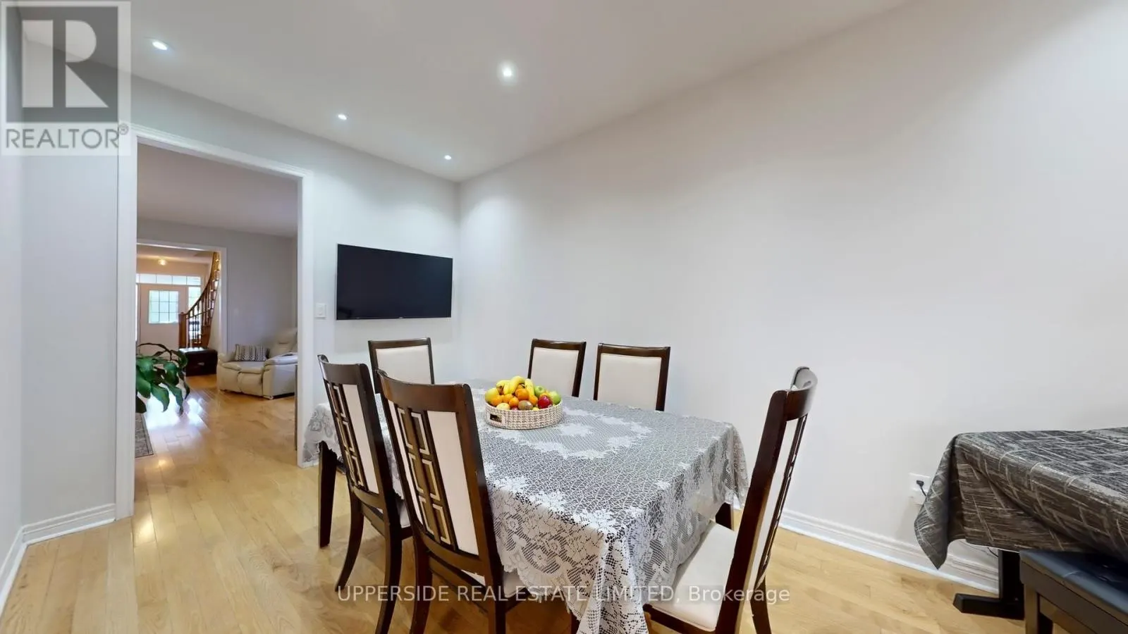 125 WALTER SINCLAIR COURT