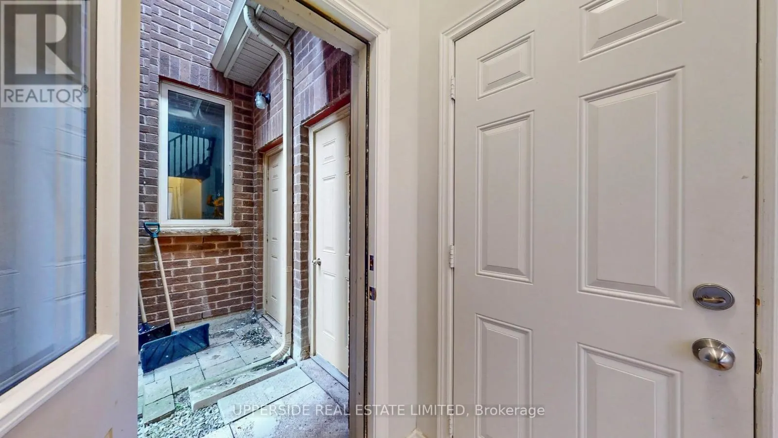125 WALTER SINCLAIR COURT